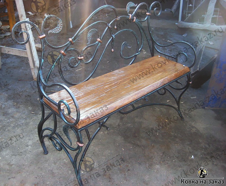 Воздушная кованая скамейка с&nbsp;элементами стиля модерн, фото 1