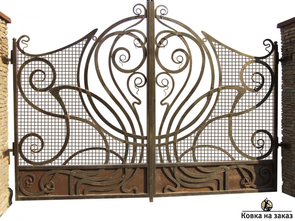 Распашные кованые ворота в&nbsp;готическом стиле, фото 1