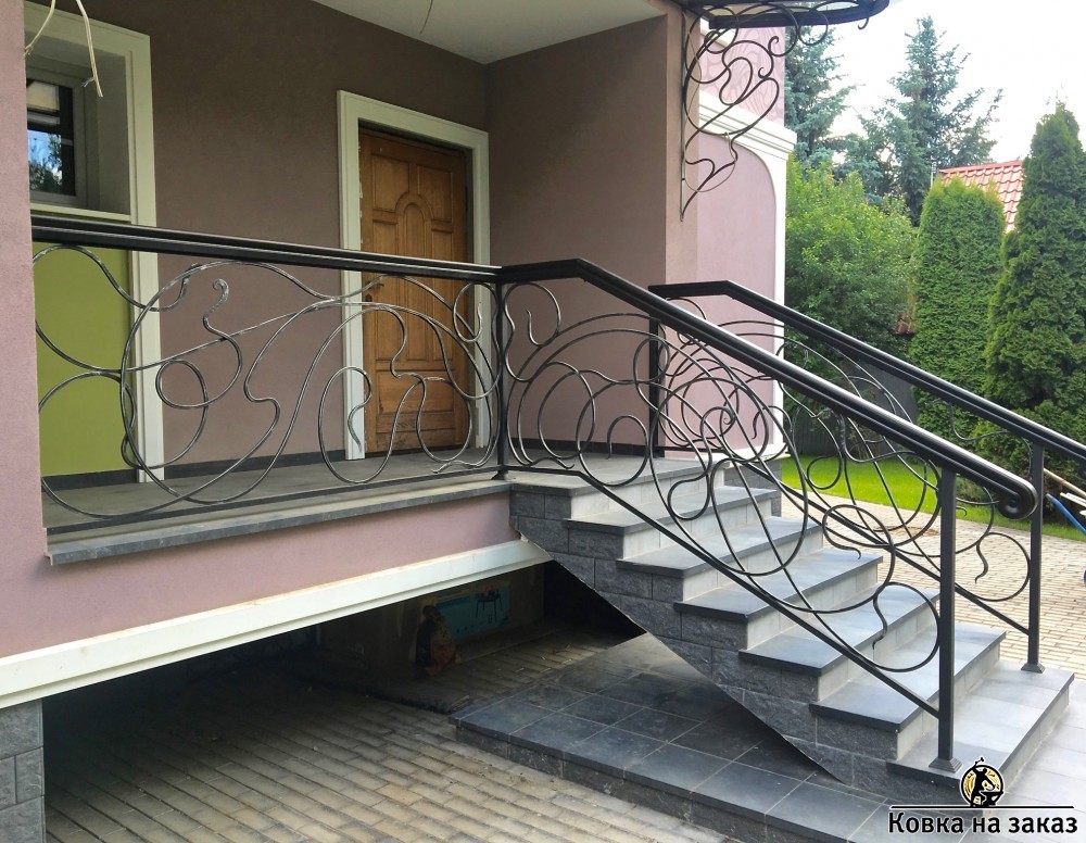 Перила модерн для второго входа в загородный дом в посёлке Расторгуево, фото 1