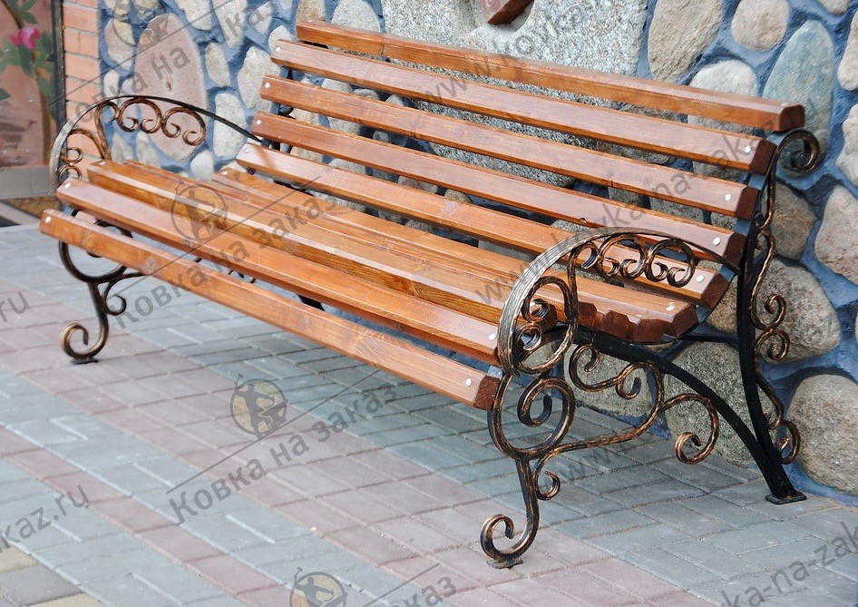 Кованая "глубокая" скамейка с деревянным сиденьем, фото 1
