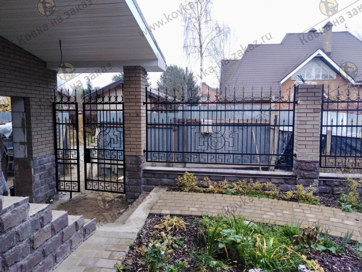 Кованый забор и&nbsp;калитки для&nbsp;загородного дома в&nbsp;Черноголовке, фото 1