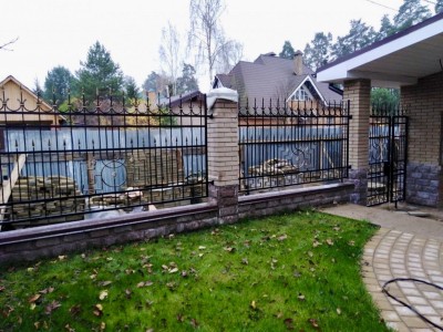 Кованый забор и&nbsp;калитки для&nbsp;загородного дома в&nbsp;Черноголовке, фото 2