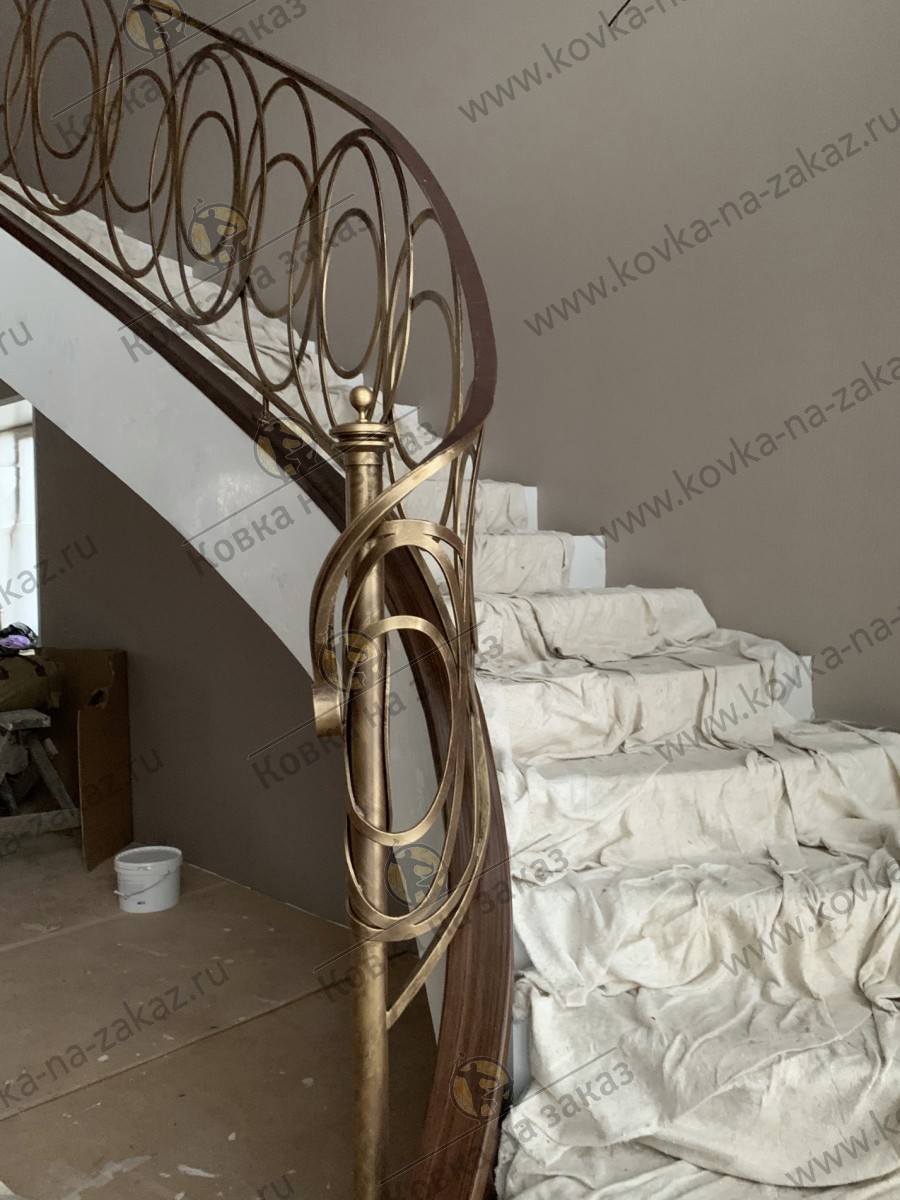 Геометричные перила для&nbsp;лестницы в&nbsp;загородный дом&nbsp;в&nbsp;Спасске, фото 7
