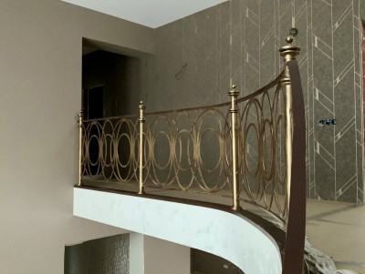 Геометричные перила для&nbsp;лестницы в&nbsp;загородный дом&nbsp;в&nbsp;Спасске, фото 11