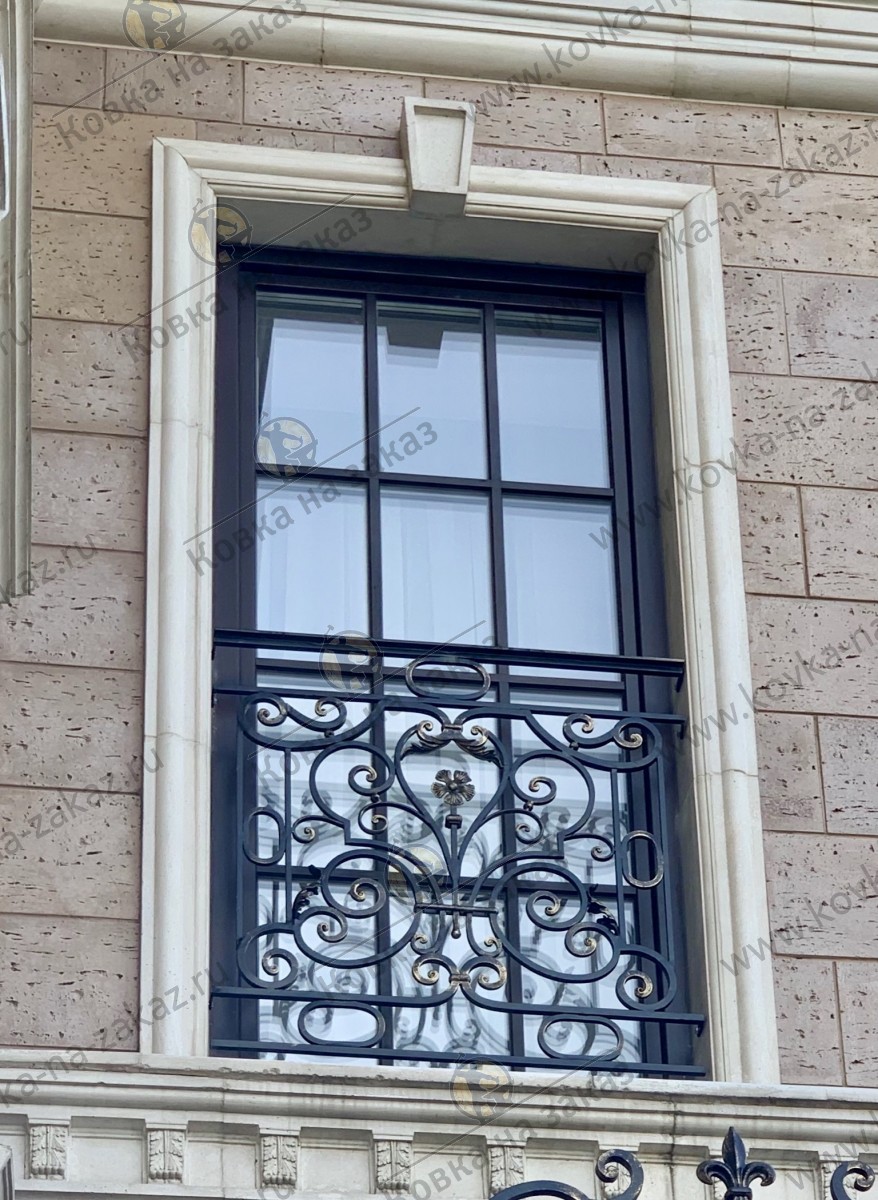 Французские балкончики на&nbsp;окна второго этажа для&nbsp;загородного дома в&nbsp;КП&nbsp;Идиллия, фото 1