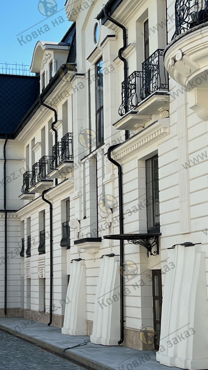 Кованые балконы для&nbsp;коммерческого здания на&nbsp;Болотной площади в&nbsp;Москве, фото 6