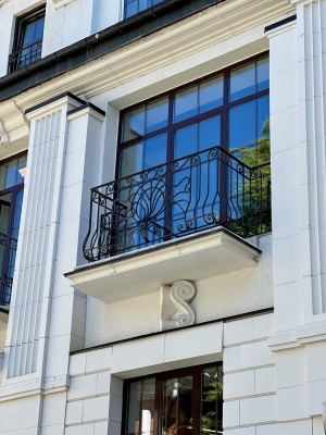 Кованые балконы для&nbsp;коммерческого здания на&nbsp;Болотной площади в&nbsp;Москве, фото 4