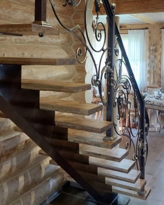 Перила на&nbsp;металлическую лестницу в&nbsp;деревянный дом&nbsp;в&nbsp;Ивашково, фото 6