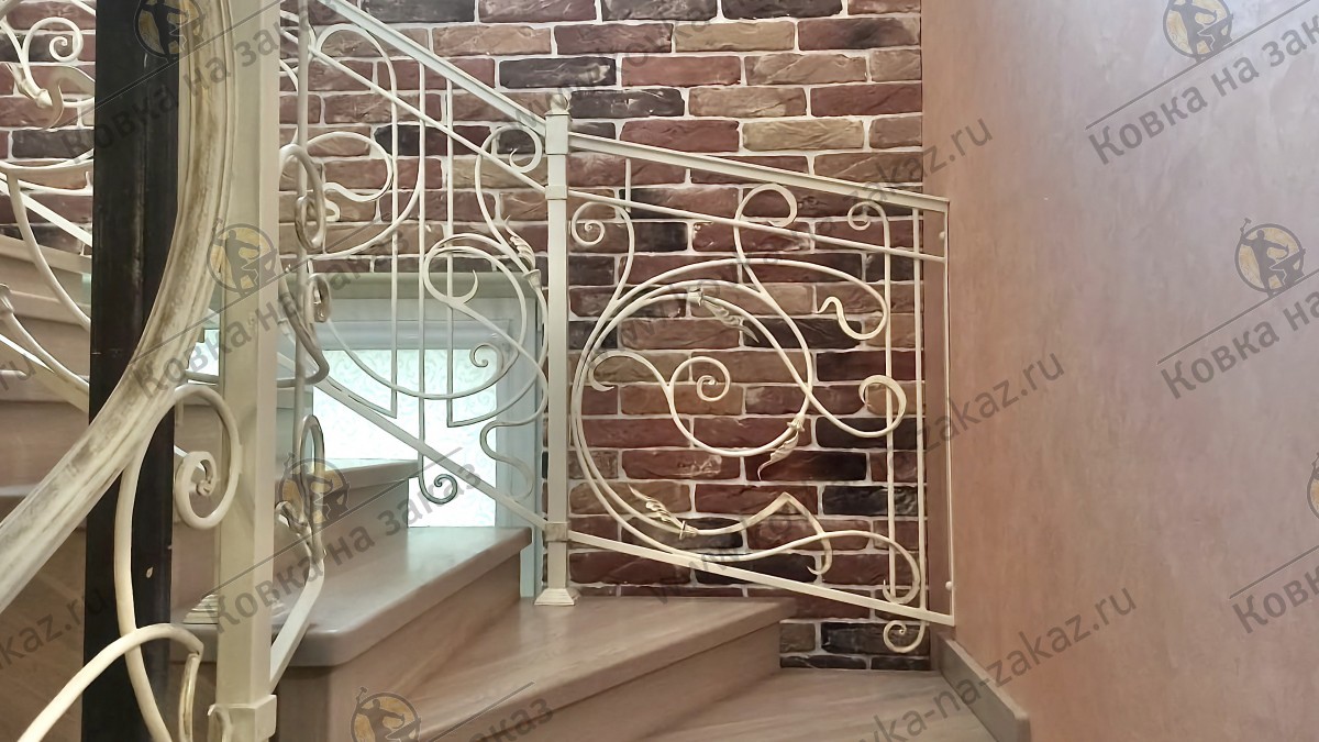 Перила для&nbsp;лестницы загородного дома в&nbsp;Спасске Рязанской области, фото 5
