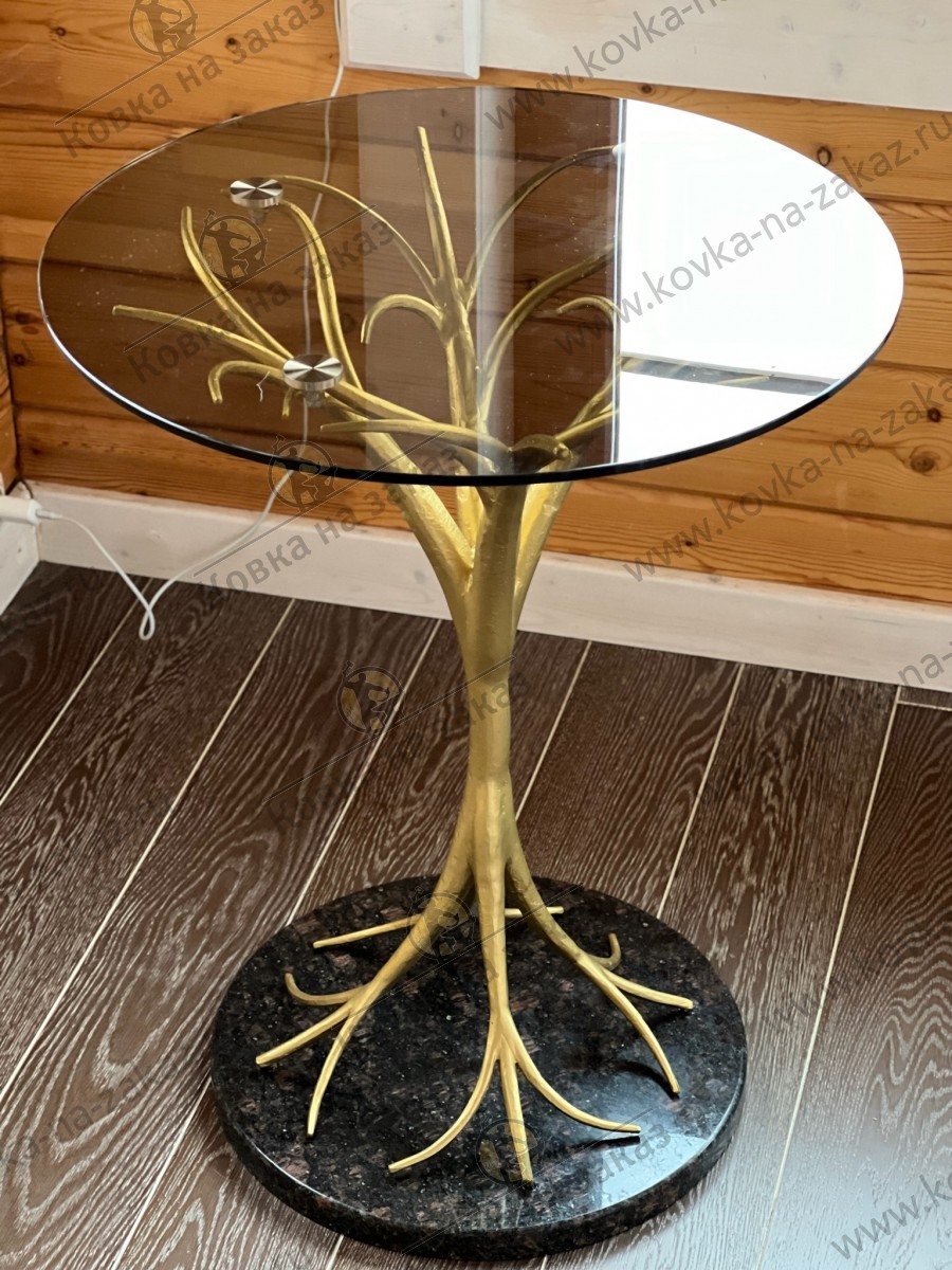Стол-дерево с&nbsp;подстольем из&nbsp;металла ручной работы, окрашенным в&nbsp;золотой цвет, стеклянной столешницей и&nbsp;мраморным основанием, фото 2